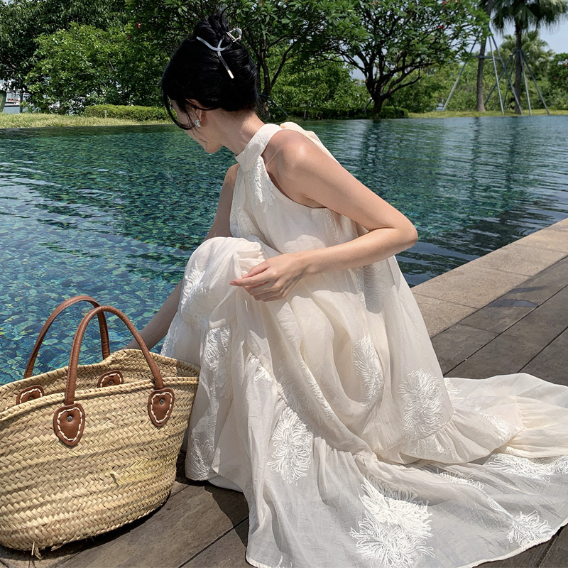 2023 Summer French Vintage Apricot Embroidered Halter Dress Sleeveless Off-Shoulder Flowy Long Vacation Dress