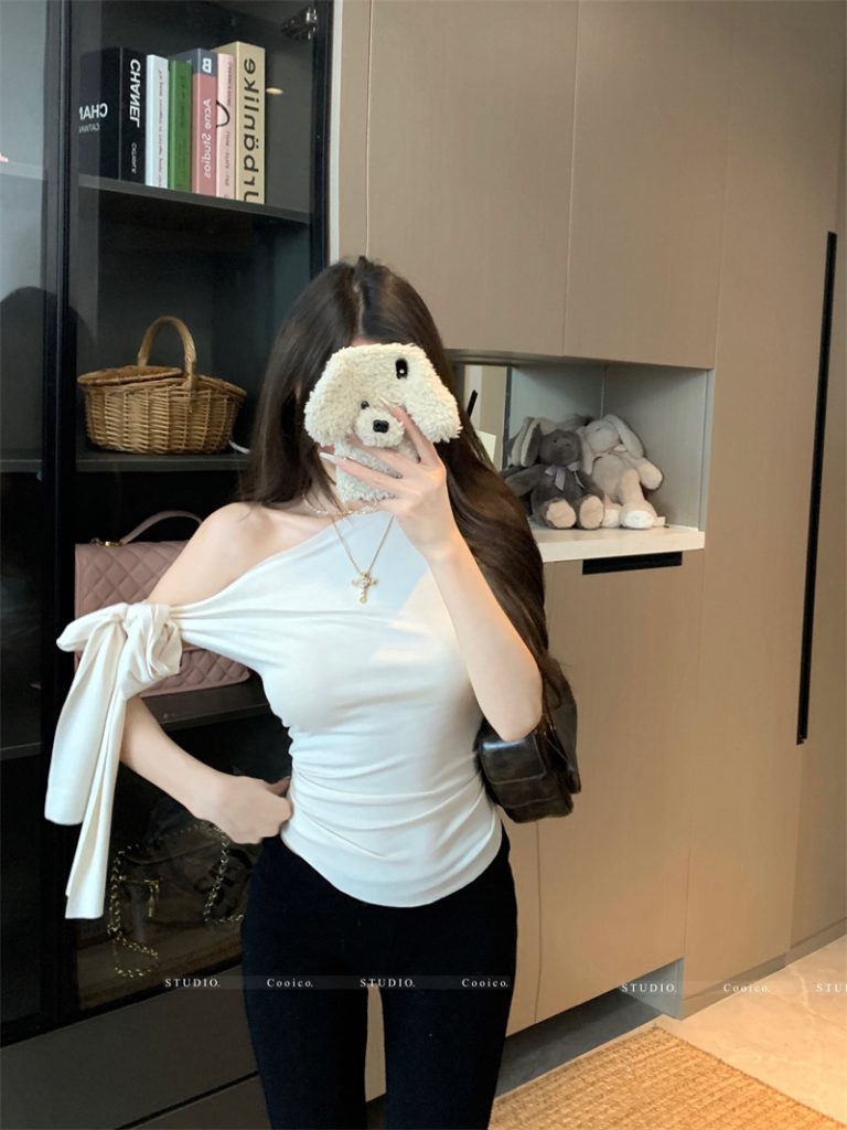 Women's Off-Shoulder One-Shoulder Sleeveless Tank Top with Strappy Design