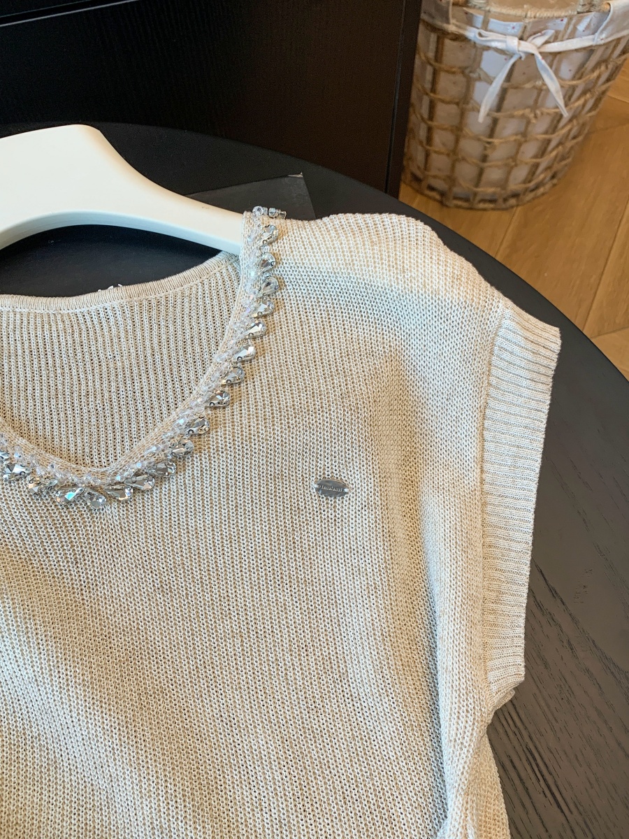 French Style Short Sleeve V Neck Diamond Knit T Shirt Light Purple Top - Image 4